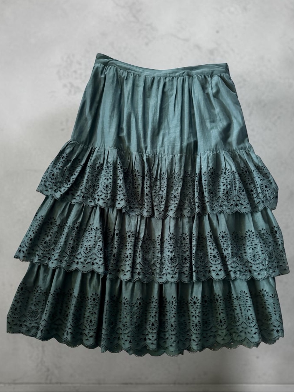 NWT Boden Eyelet Embroidered Skirt Tiered Maxi Skirt  16/18 Broderie Ruffled